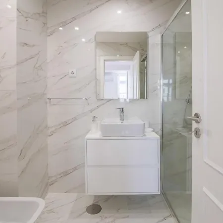 Apartment Almada Prime Iii *